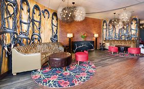 Hotel Indigo Cleveland-Beachwood